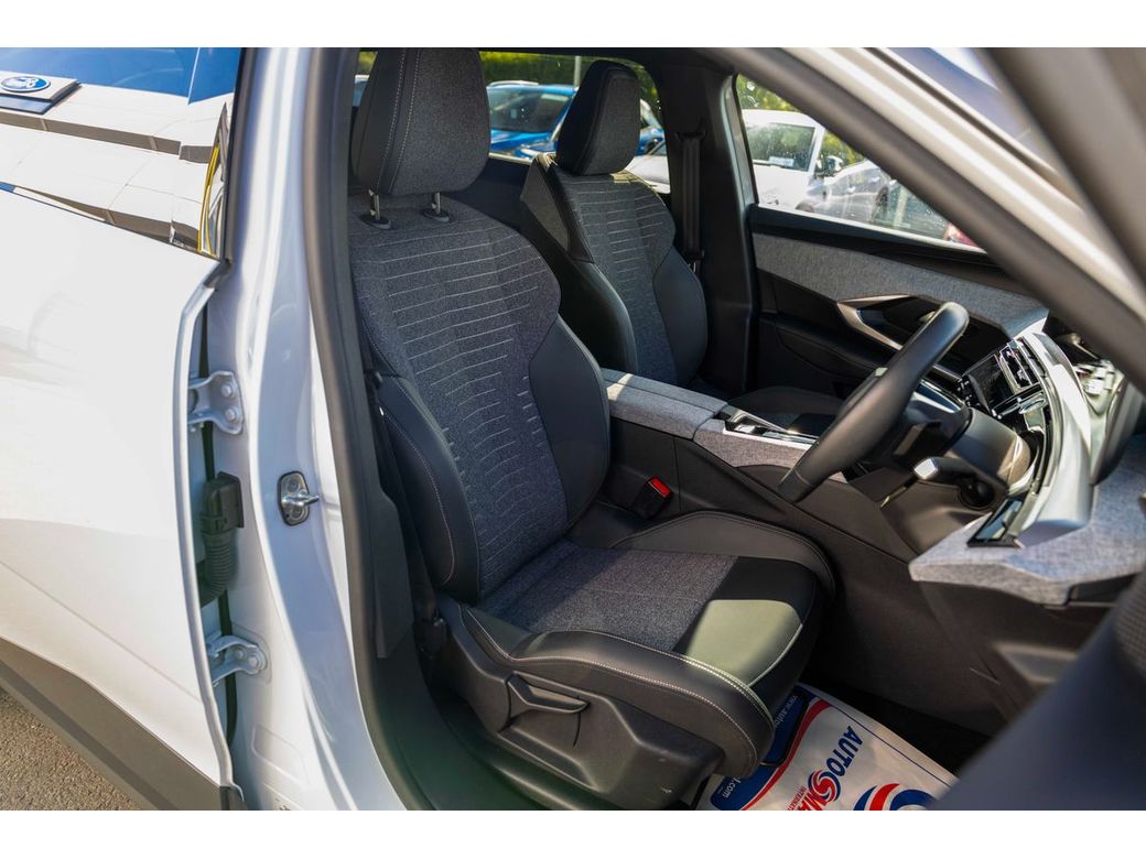 2025 Peugeot 5008