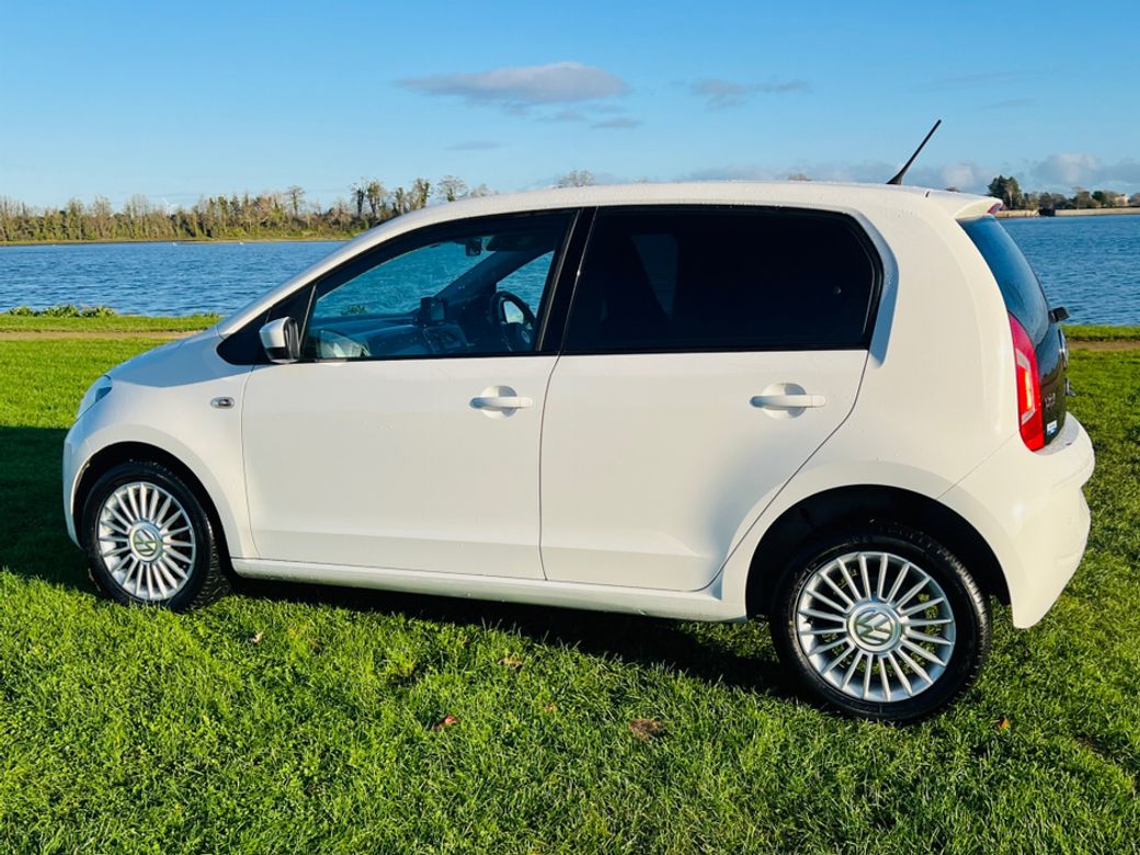 2016 Volkswagen up!