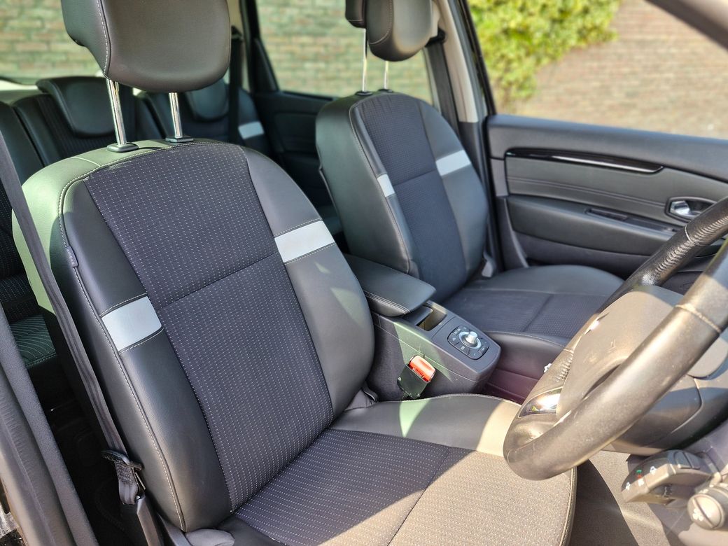2016 Renault Scenic