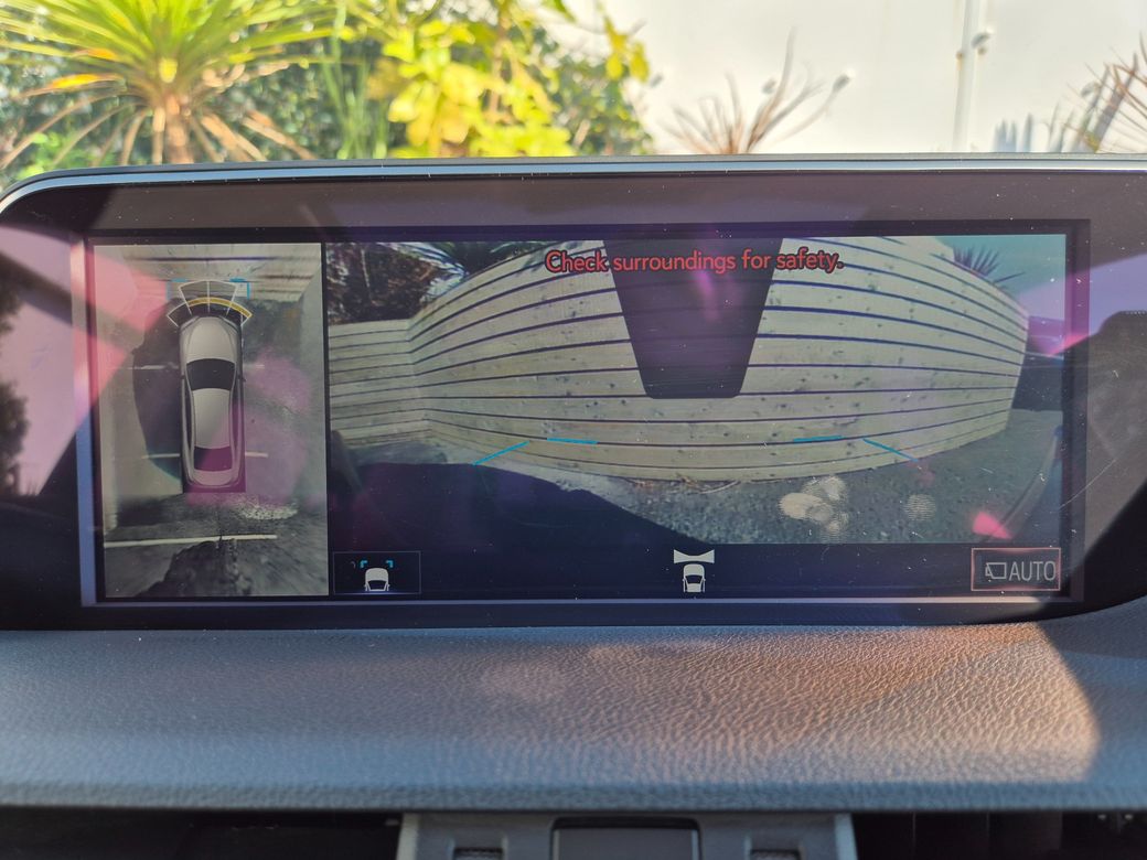 2021 Lexus ES 300h