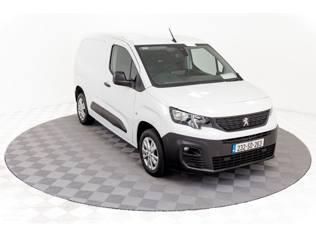 2023 Peugeot Partner