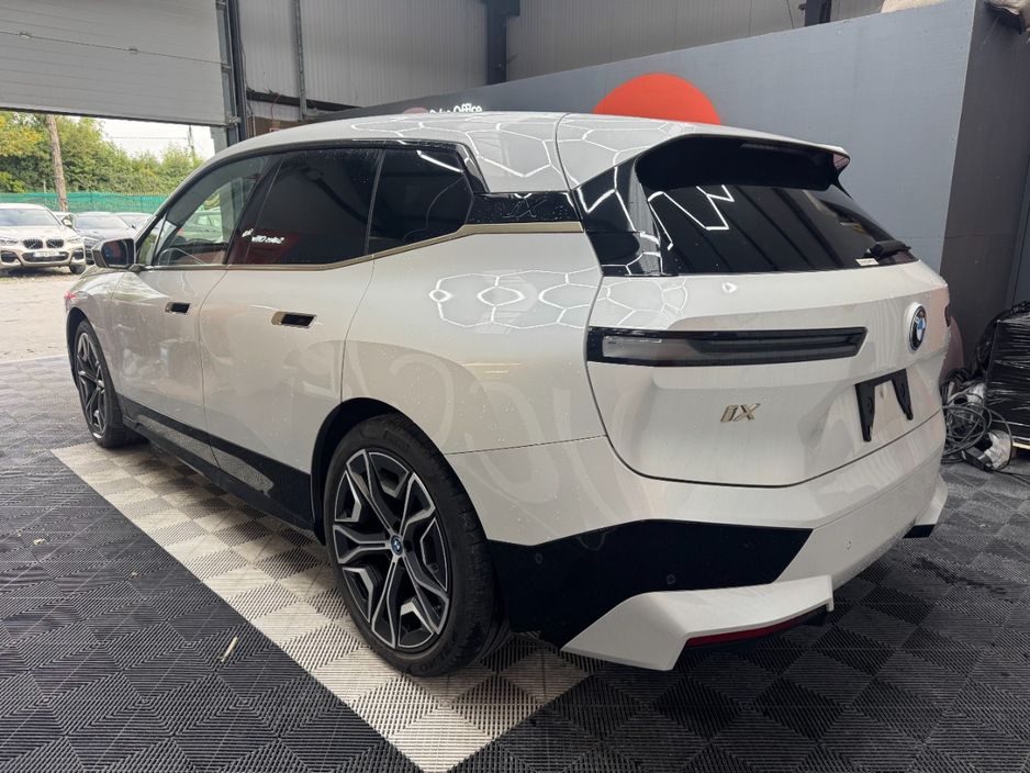 2022 BMW iX