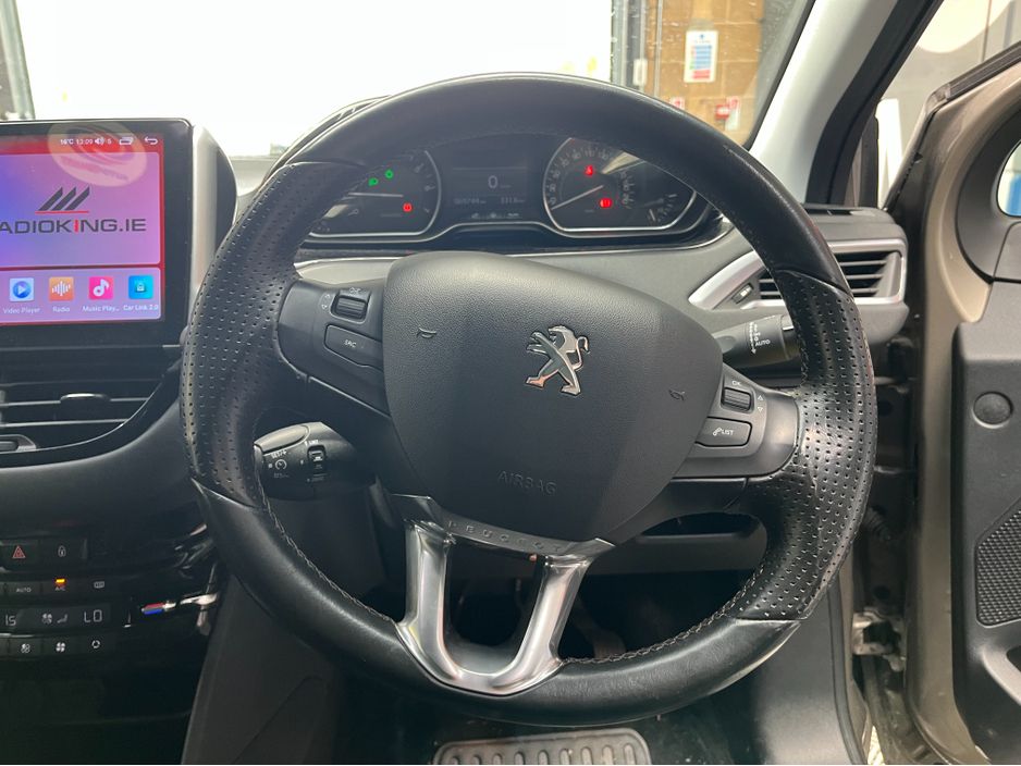 2015 Peugeot 208