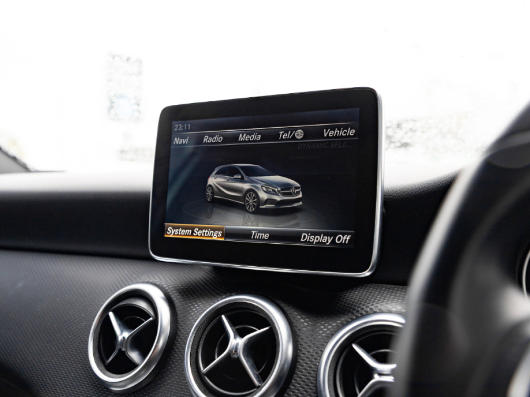 2016 Mercedes-Benz A 180