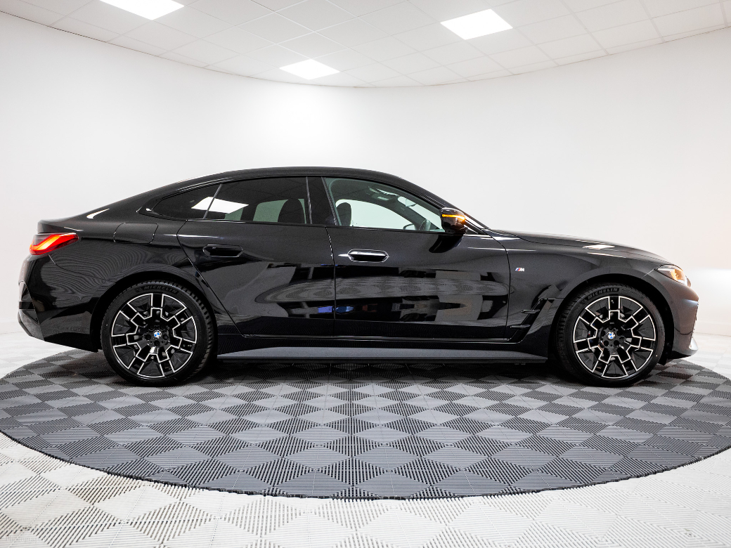 2025 BMW i4