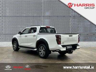 2026 White Isuzu D-MAX