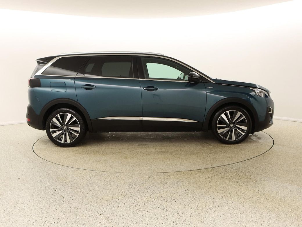 2020 Peugeot 5008