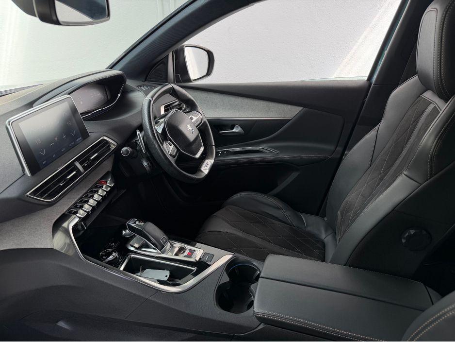 2020 Peugeot 5008