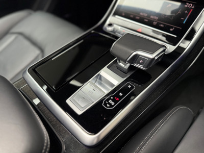 2025 Audi Q8