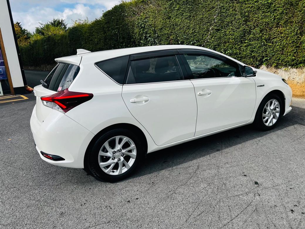 2017 Toyota Auris