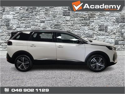 2024 Peugeot 5008