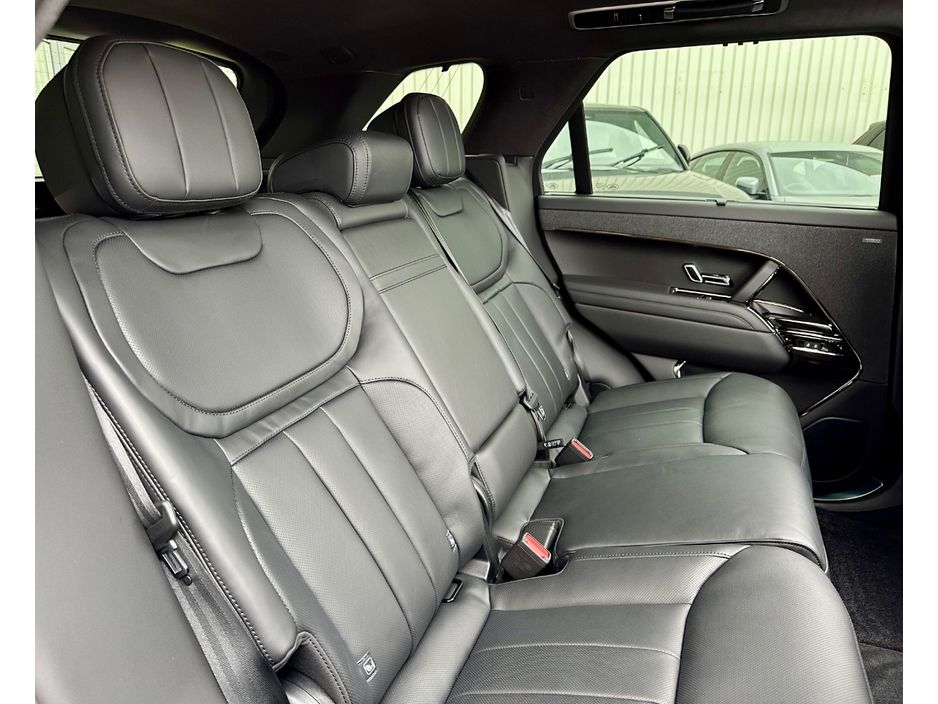 2026 Land Rover Range Rover Sport