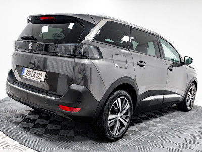 2022 Peugeot 5008