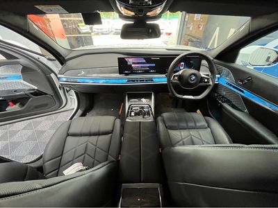 2024 BMW i7