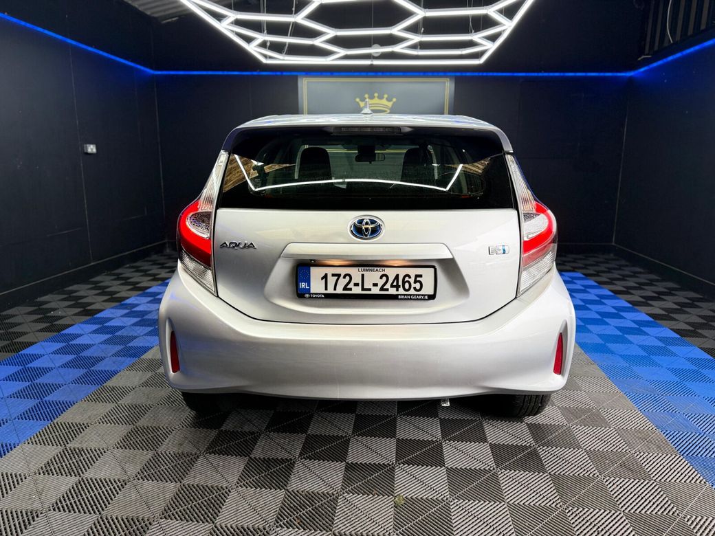 2017 Toyota Aqua