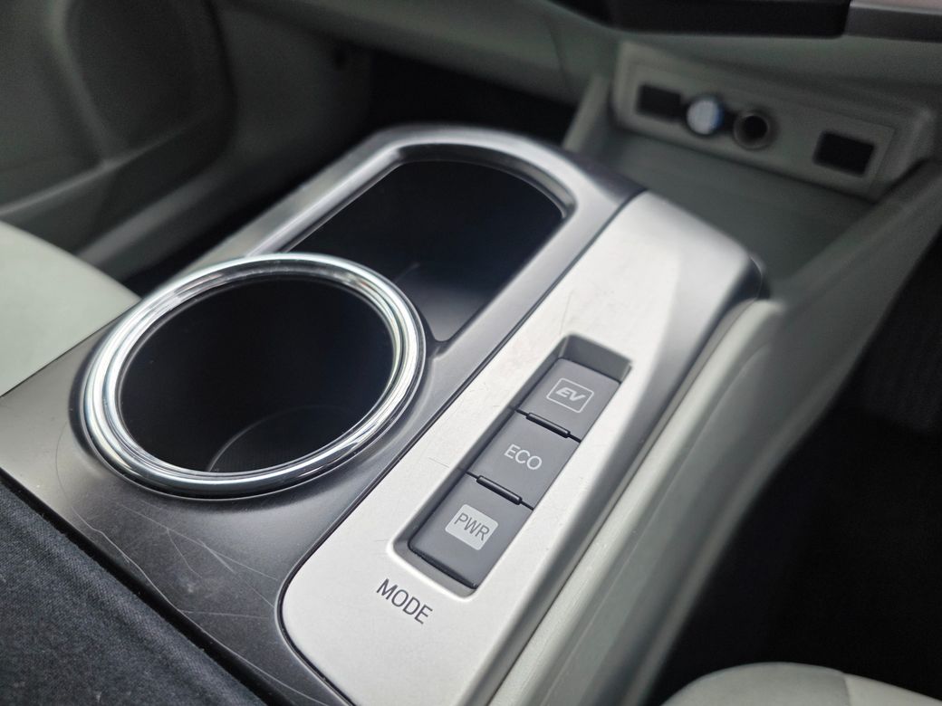2013 Toyota Prius Alpha