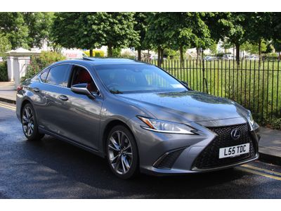2019 Lexus ES 300h