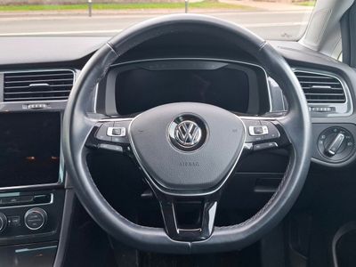 2019 Volkswagen Golf