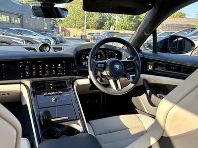2025 Porsche Panamera