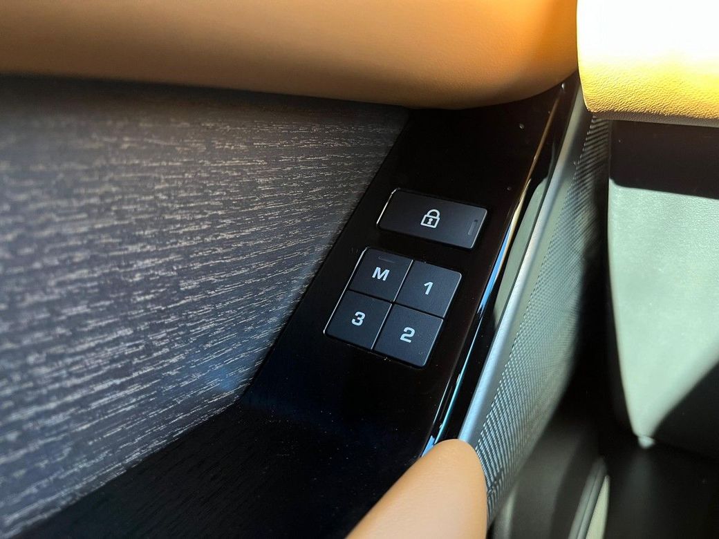 2021 Land Rover Range Rover Velar