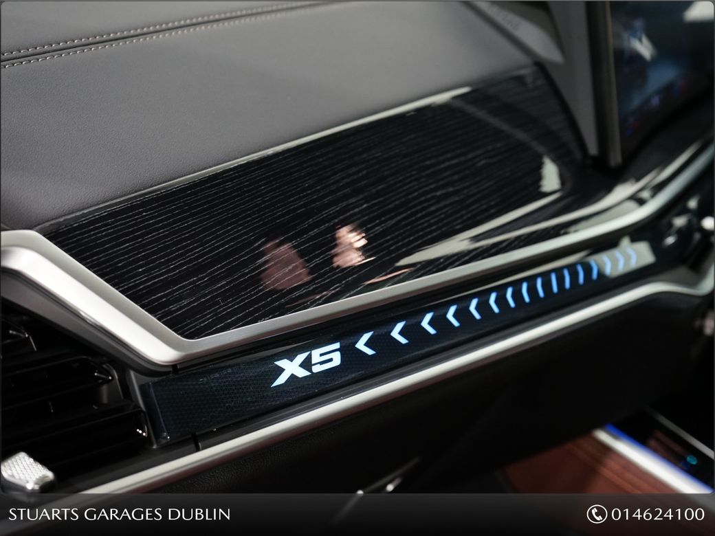 2025 BMW X5
