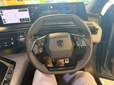 2025 Peugeot 5008
