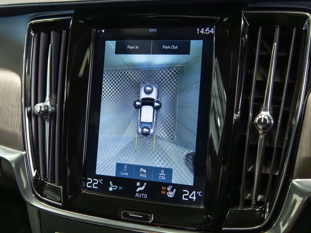 2021 Volvo S90