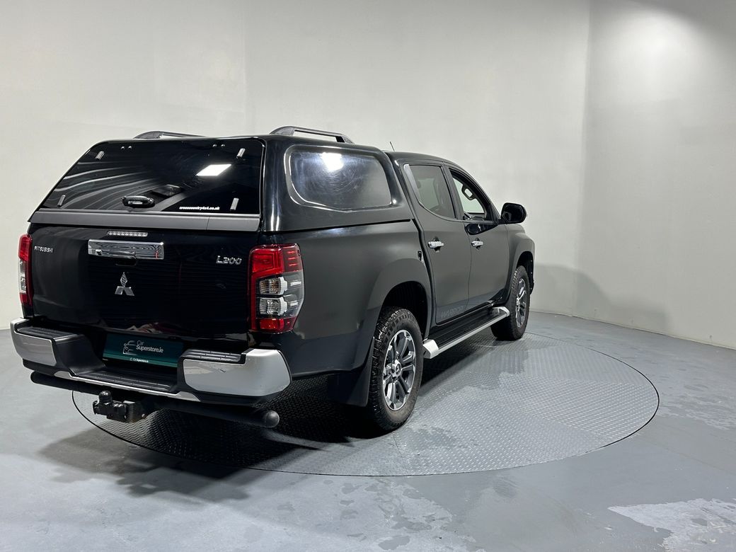 2020 Mitsubishi L200