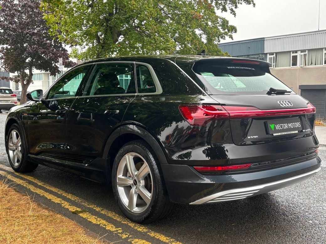 2022 Audi e-tron