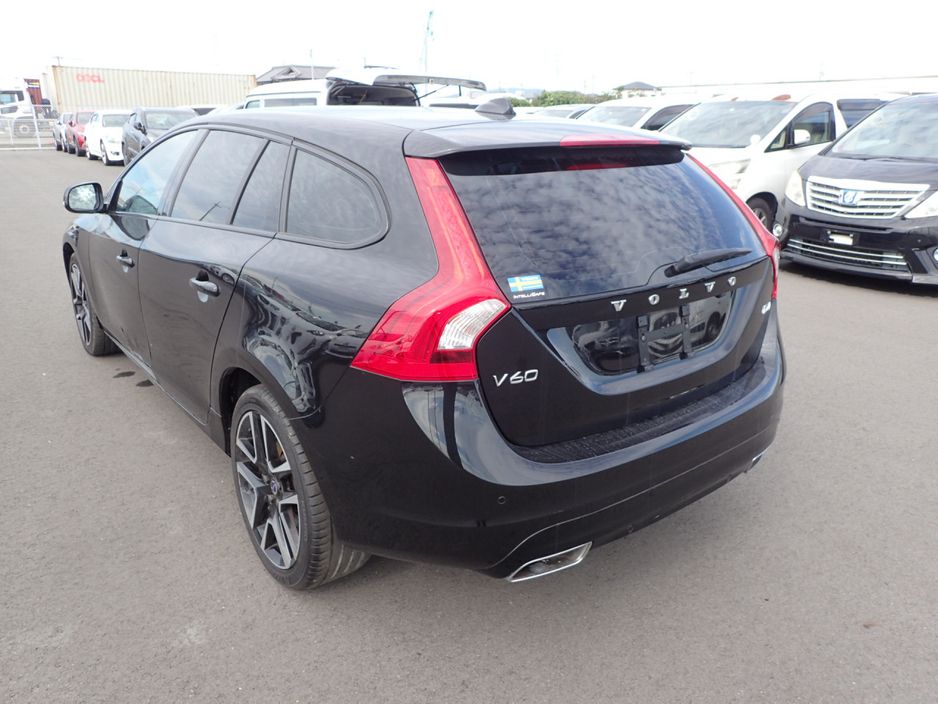 2016 Volvo V60