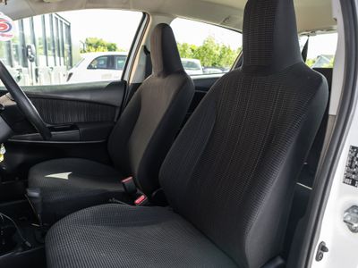 2017 Toyota Vitz