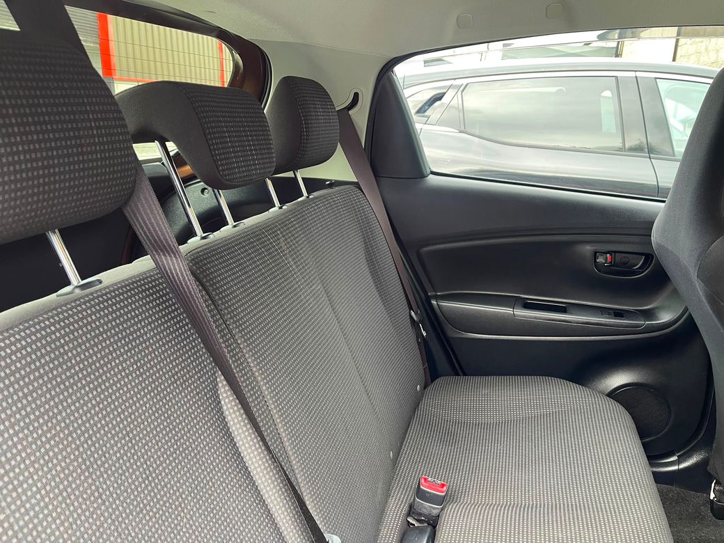 2015 Toyota Vitz