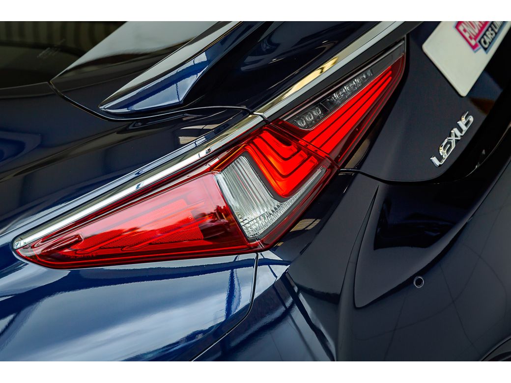 2023 Lexus ES 300h