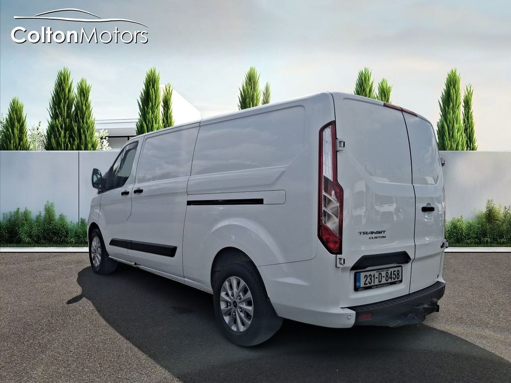 2023 Ford Transit Custom