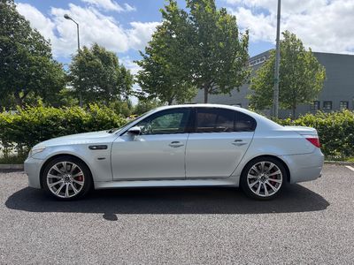 2005 BMW M5