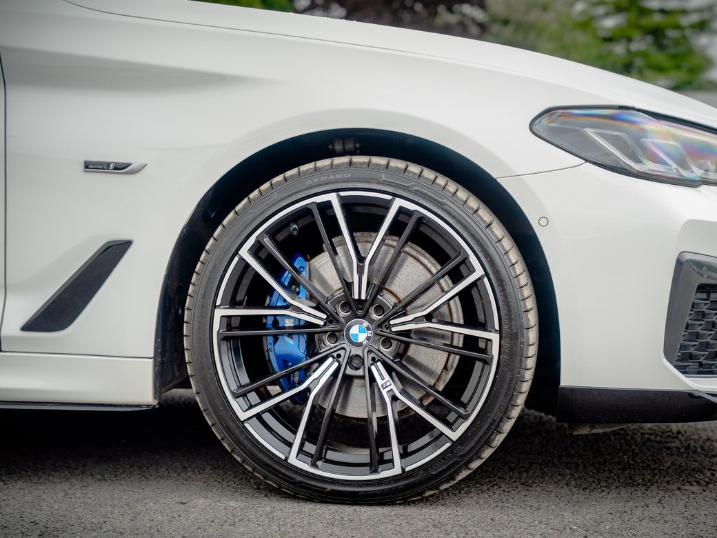 2022 BMW 5 Series