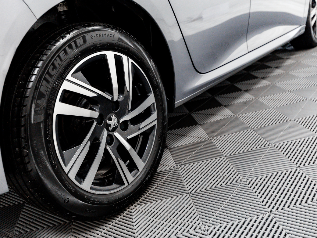 2023 Peugeot 208