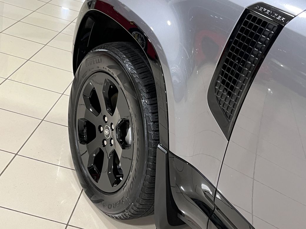 2023 Land Rover Defender