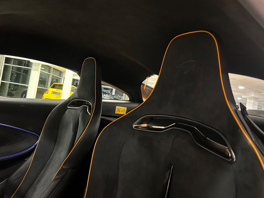 2023 McLaren Artura