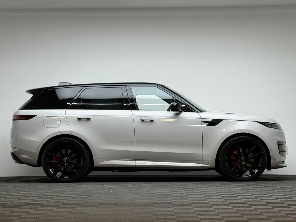 2026 Land Rover Range Rover Sport