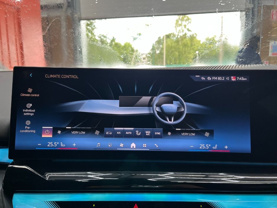2023 BMW i5