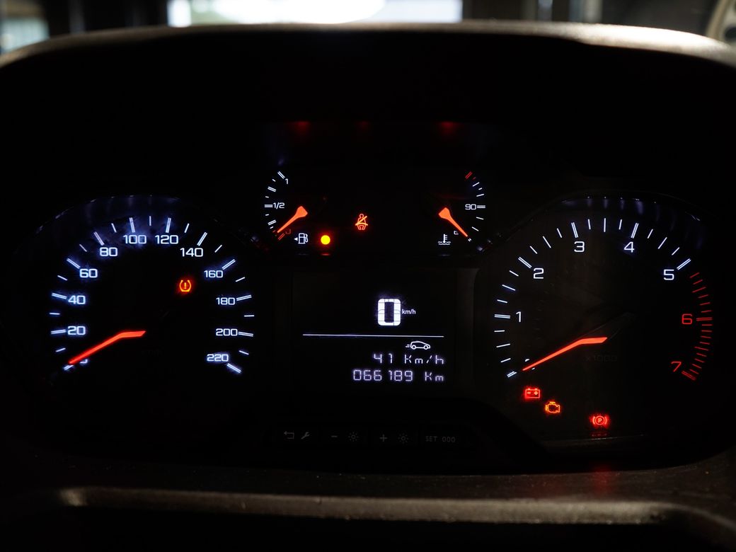 2023 Peugeot Partner