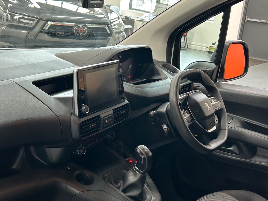 2020 Peugeot Partner