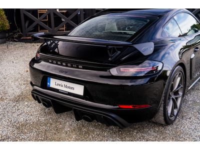 2023 Porsche 718 Cayman