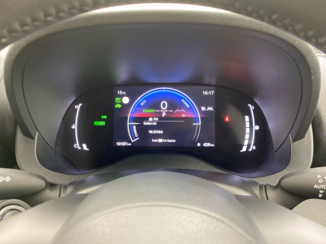 2025 Toyota Yaris Cross