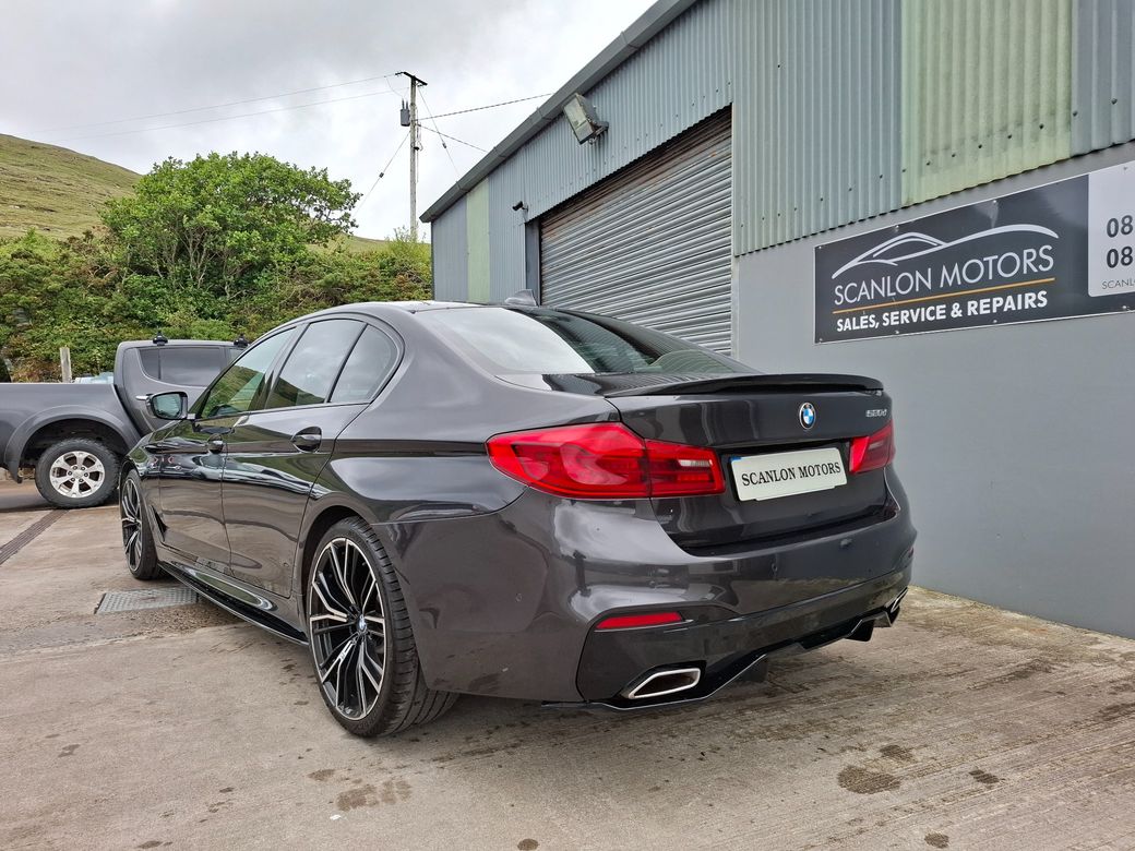 2020 BMW 520