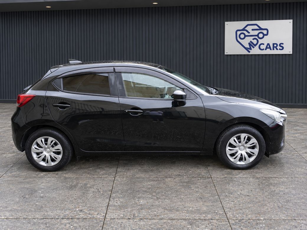 2017 Mazda Demio
