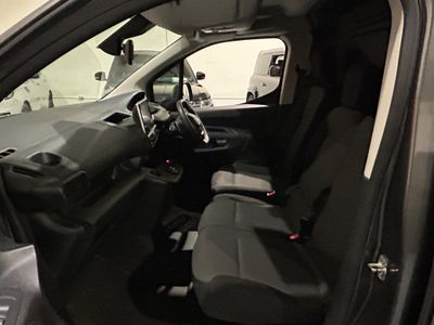2021 Peugeot Partner