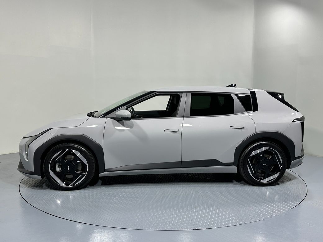 2025 Kia EV4