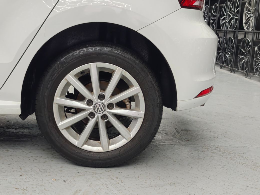 2015 Volkswagen Polo